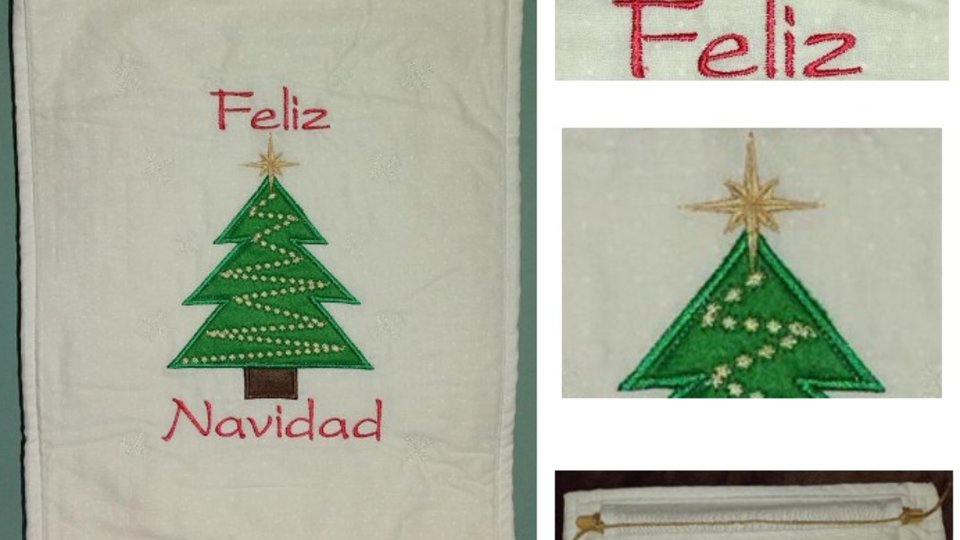 Feliz Navidad Wall Hanging